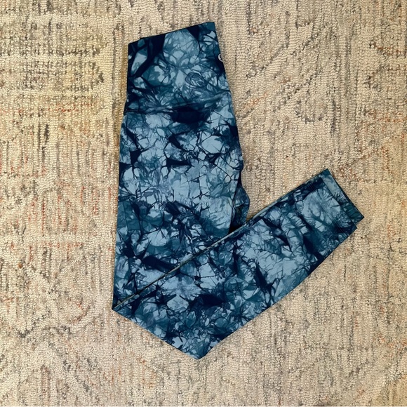 lululemon Wunder Under Tight *Luxtreme, Shibori, 25" - Picture 5 of 6